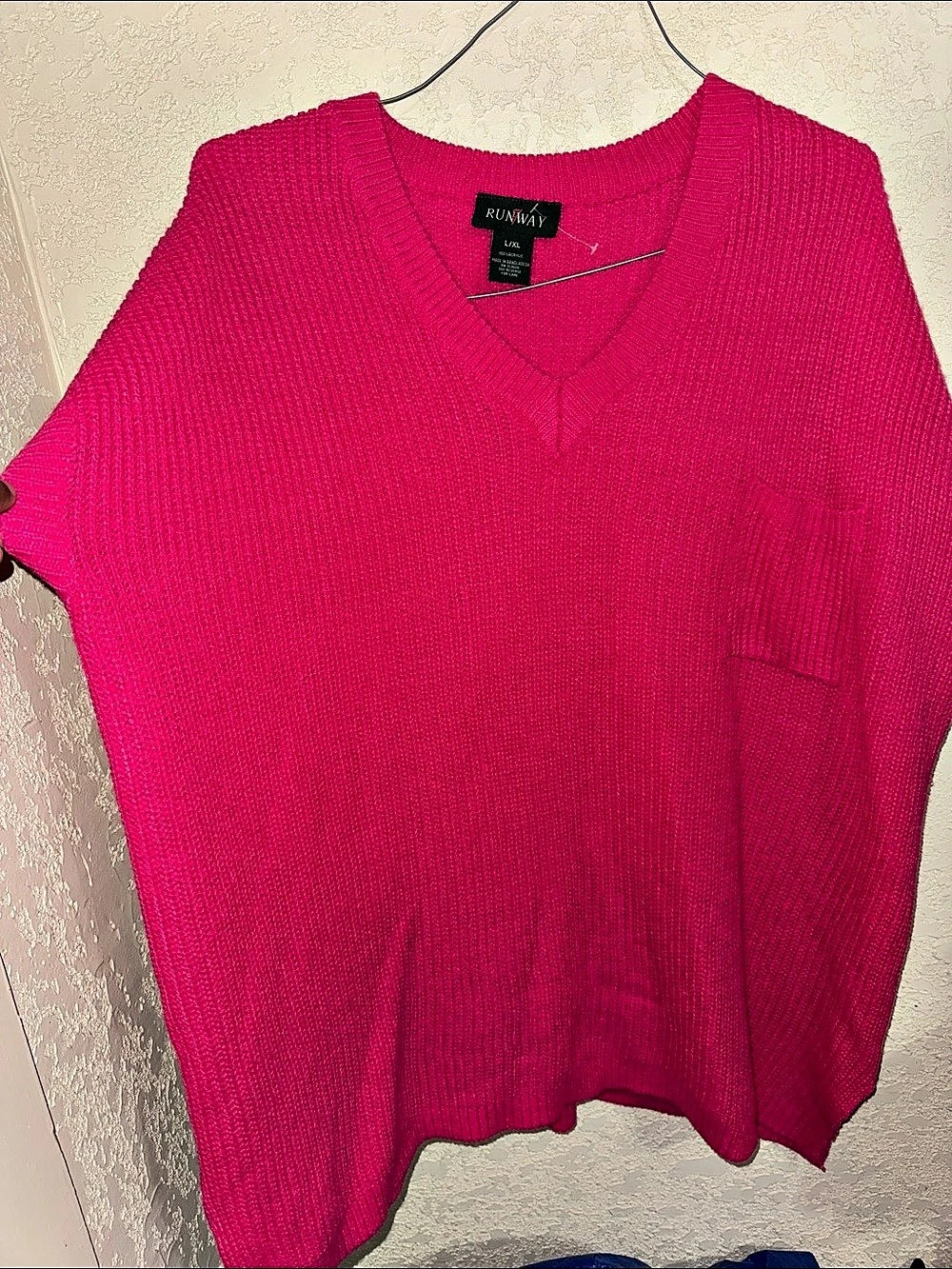 Apt. 9 V-Neck Sweater in Pink Like New